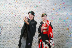 和装でコンフェッティ